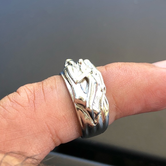 Ring - Picture 6 of 8